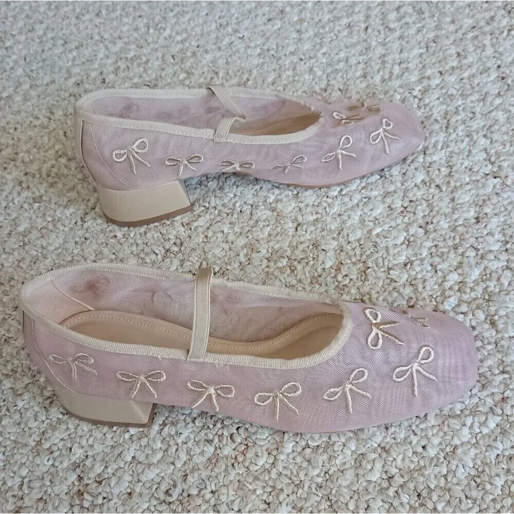 Anthropologie Maeve Chic Bow Embroidered Mary Jane Shoes size 38.5